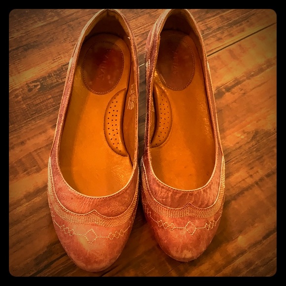 ariat flats